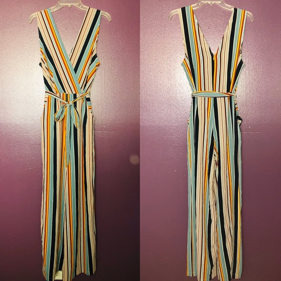 Monteau Wide Leg Striped Jumpsuit with Pockets - Picture 7 of 8
